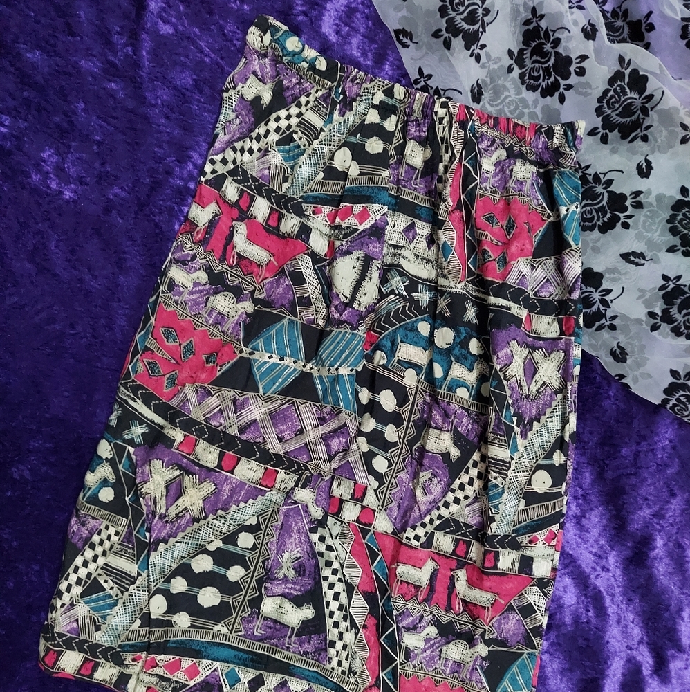 Sold 🔥 Last Chance 🔥 90s Midi Skirt